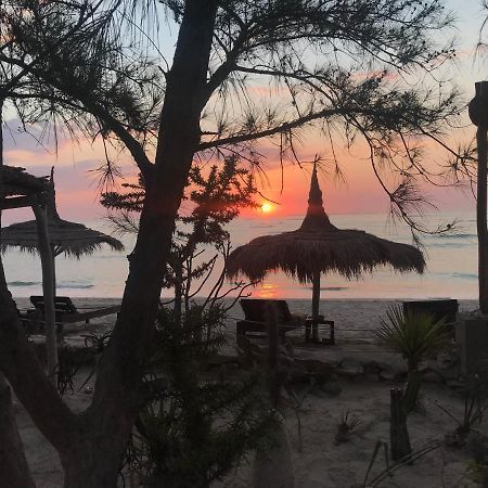 Mada Surf Ranch Hotel Anakao Kültér fotó