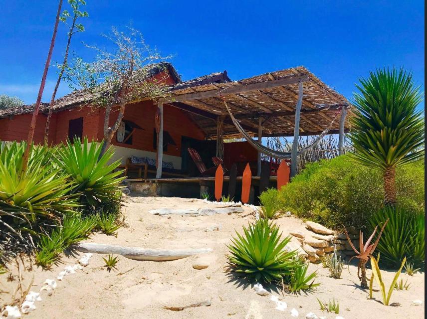 Mada Surf Ranch Hotel Anakao Kültér fotó